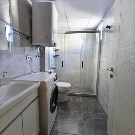 Ida Life Detached With Pool בית נופש